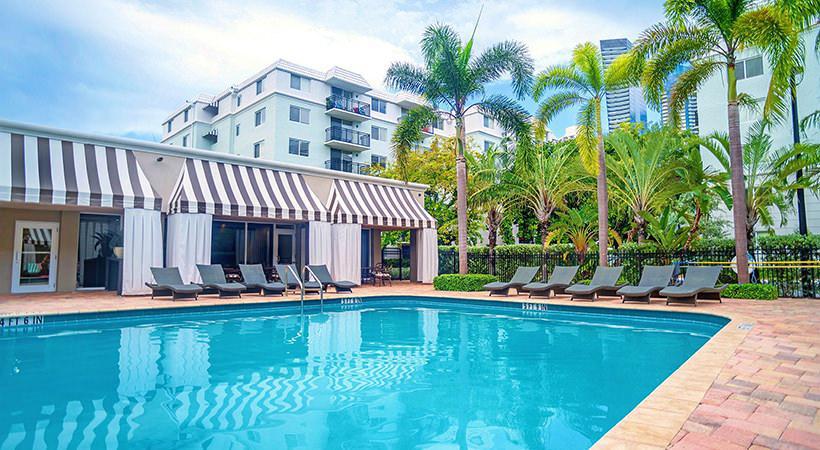 Miami Florida Short-term Housing Rentals + Housewares & Utilities Included